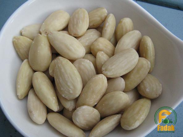 How To Blanch Almonds In Under 5 Minutes