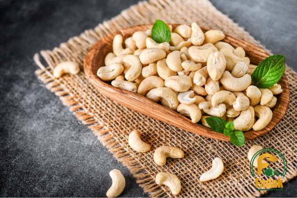 The purchase price of bulk organic raw cashews in Dubai