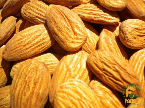 The purchase price of almond dry fruits 1kg in Singapore